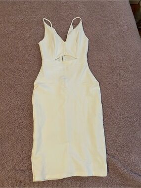 Women's Cream Bodycon Midi Dress with V-Neck and Cut Out